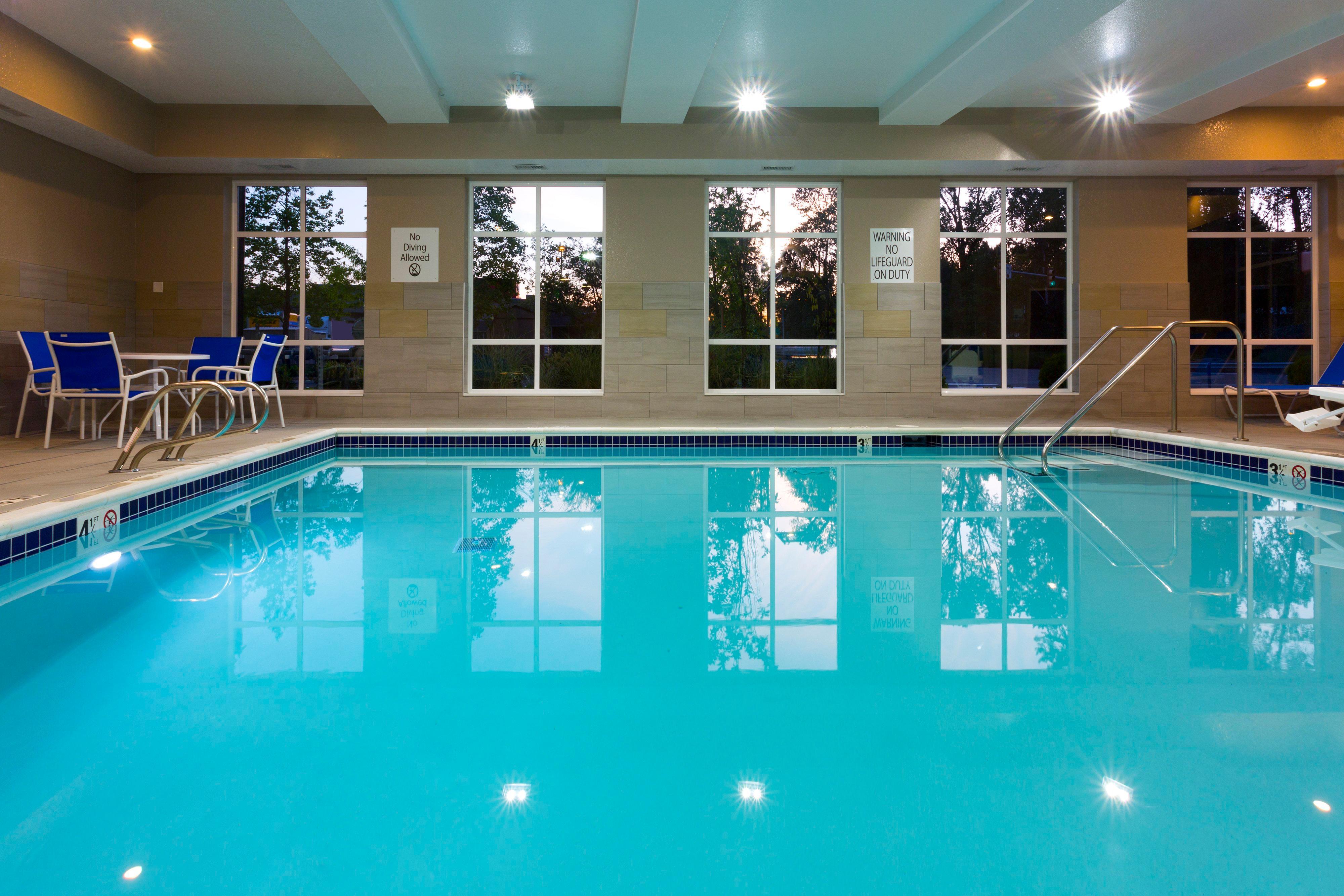 Holiday Inn Express & Suites - Seattle South - Tukwila By Ihg Ngoại thất bức ảnh